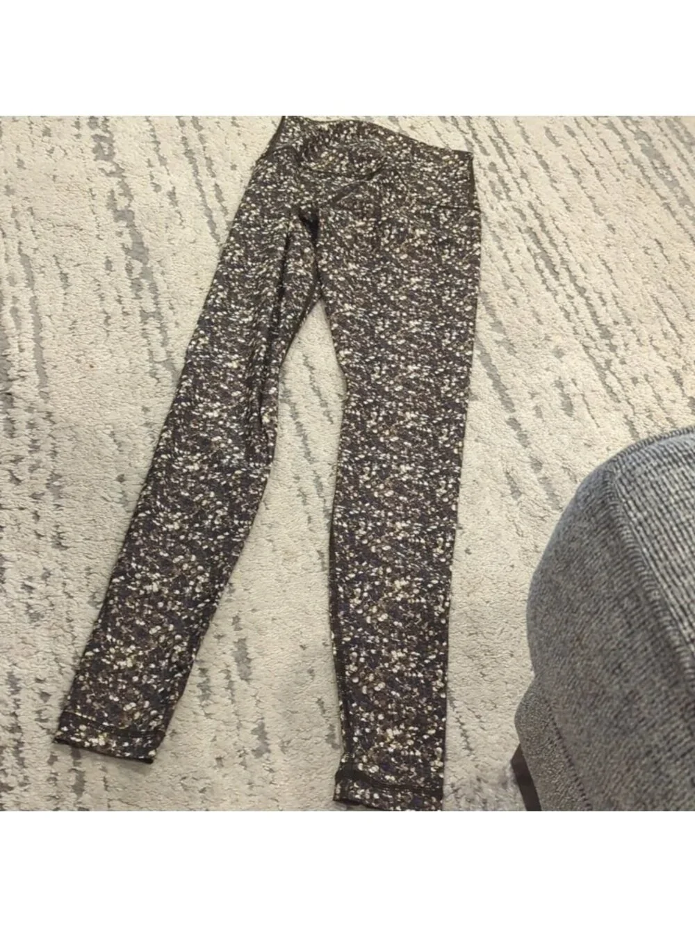 Lululemon Shine Tight (Roll Down) Shimmy Shimmer Multi like new